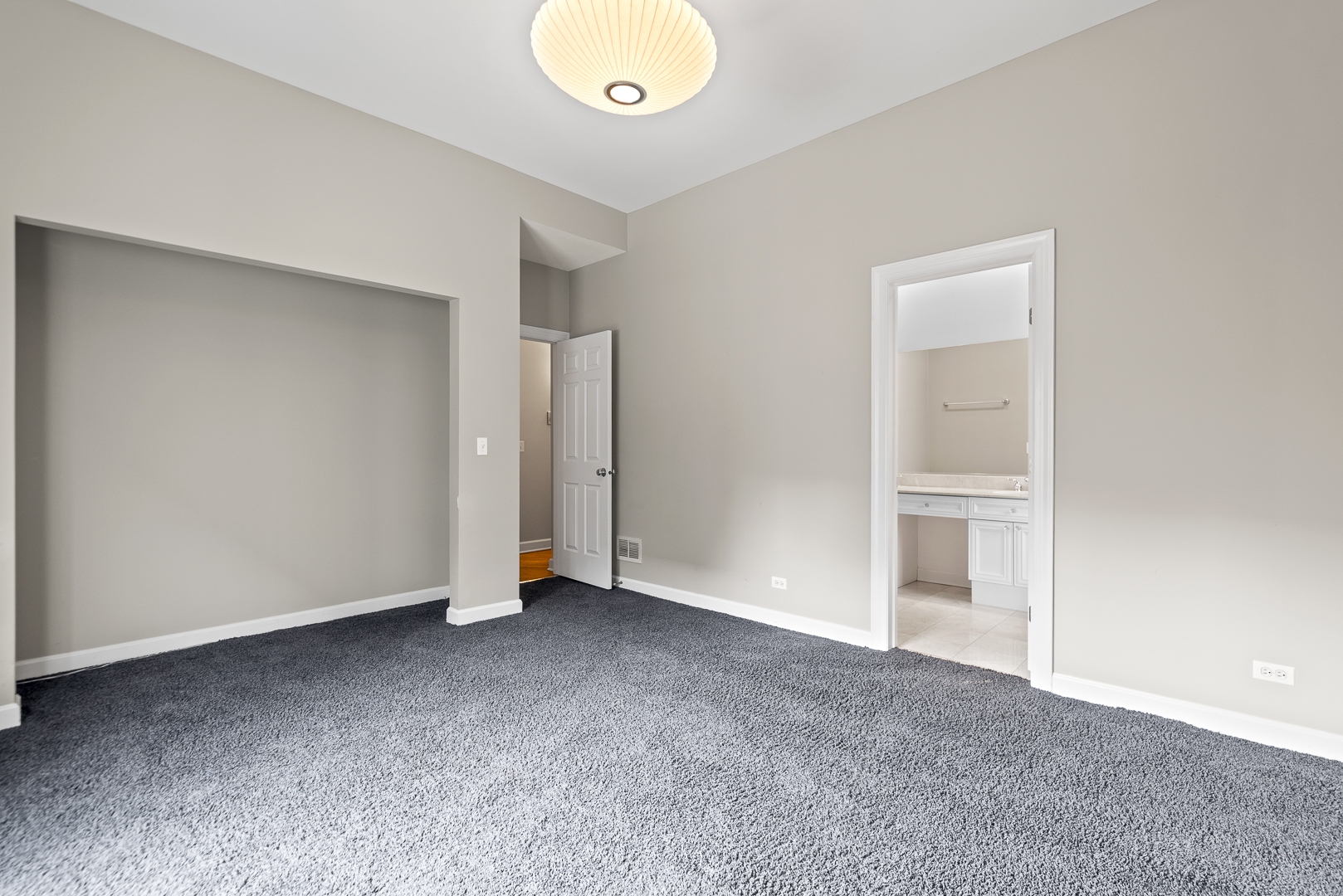1545 N NORTH PARK Avenue Unit: 3N