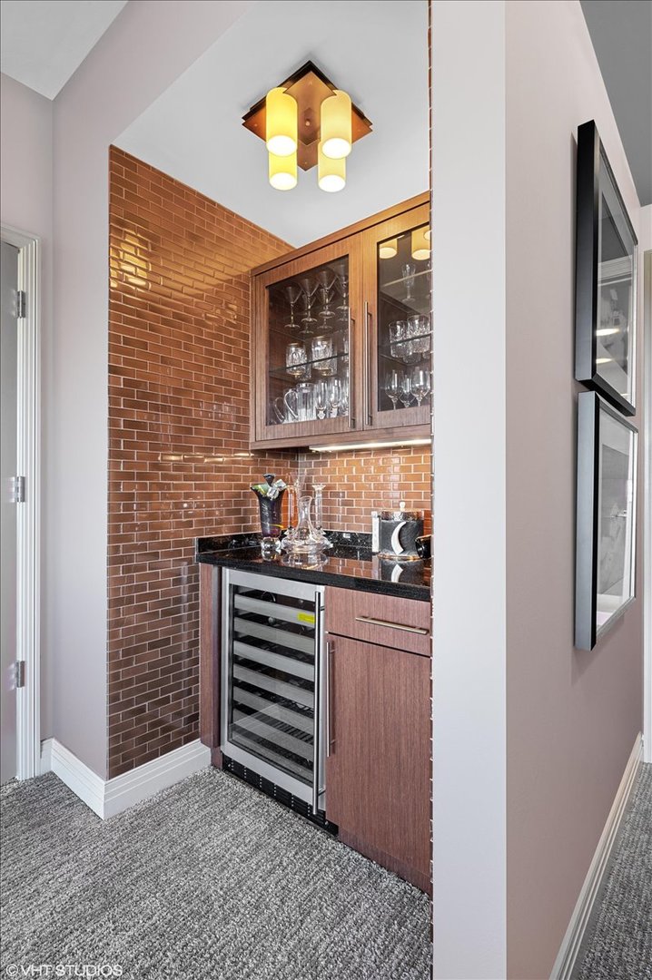 600 N Lake Shore Drive Unit: 1412