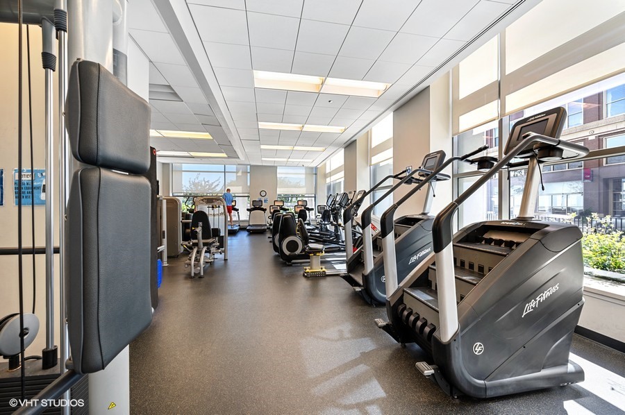 600 N Lake Shore Drive Unit: 1412