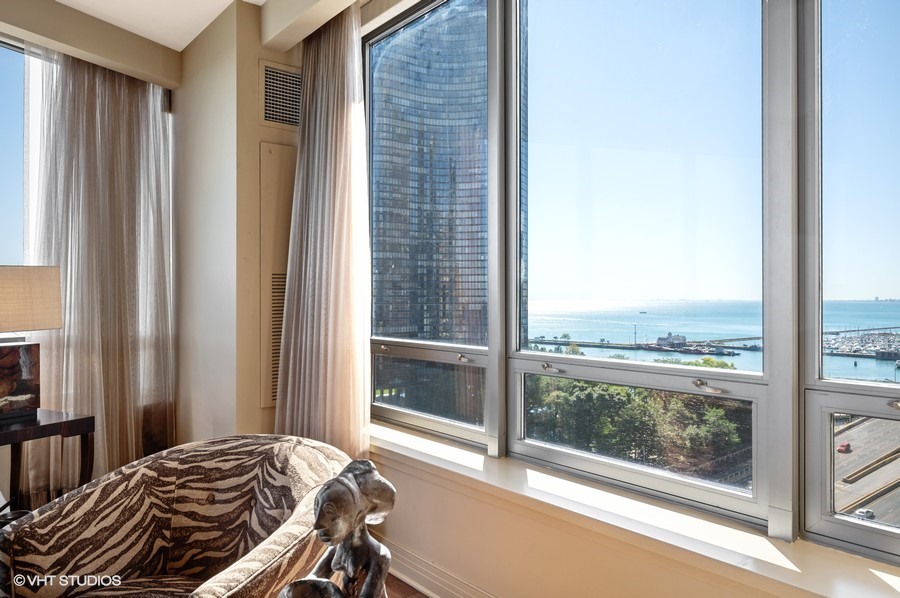 600 N Lake Shore Drive Unit: 1412
