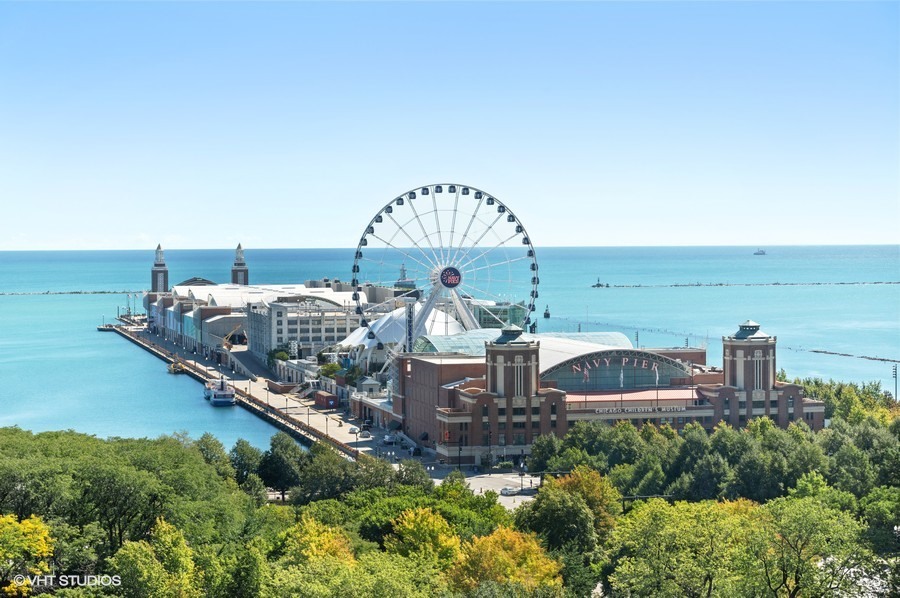 600 N Lake Shore Drive Unit: 1412