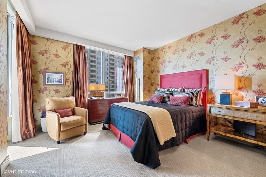 600 N Lake Shore Drive Unit: 1412