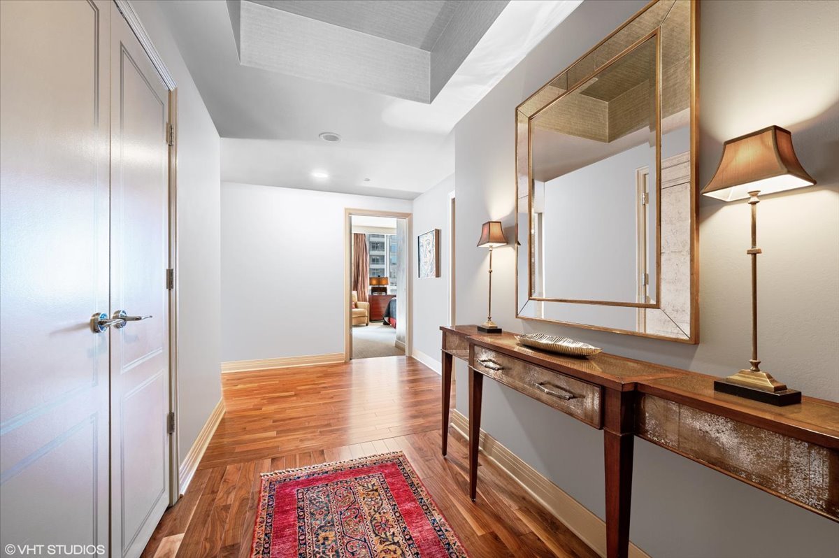 600 N Lake Shore Drive Unit: 1412