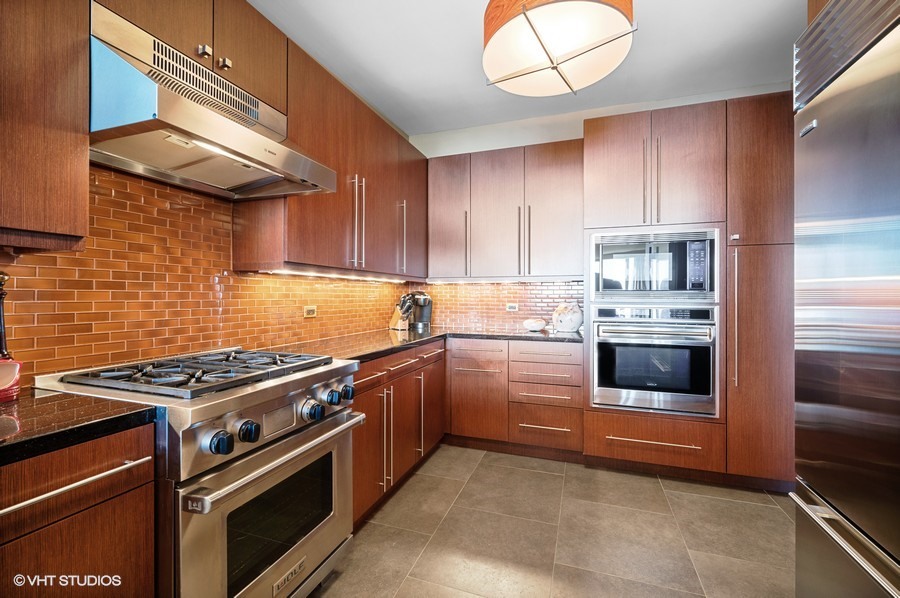 600 N Lake Shore Drive Unit: 1412