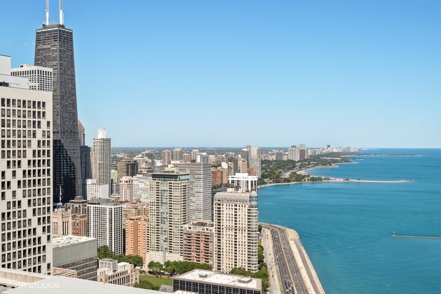 600 N Lake Shore Drive Unit: 1412