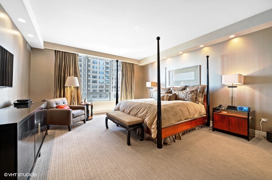 600 N Lake Shore Drive Unit: 1412