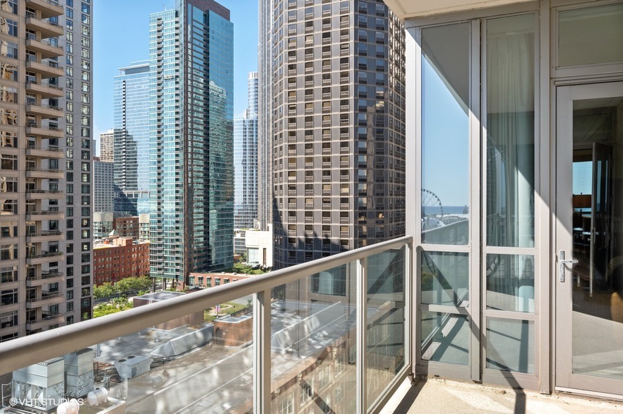 600 N Lake Shore Drive Unit: 1412