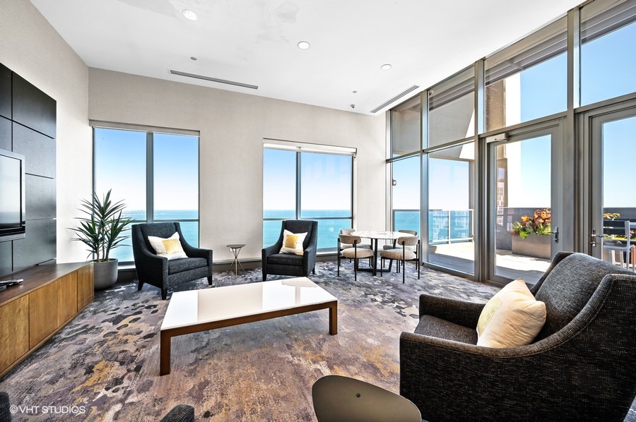 600 N Lake Shore Drive Unit: 1412
