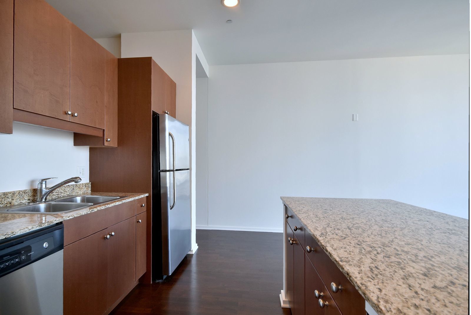 65 E Monroe Street Unit: 4420