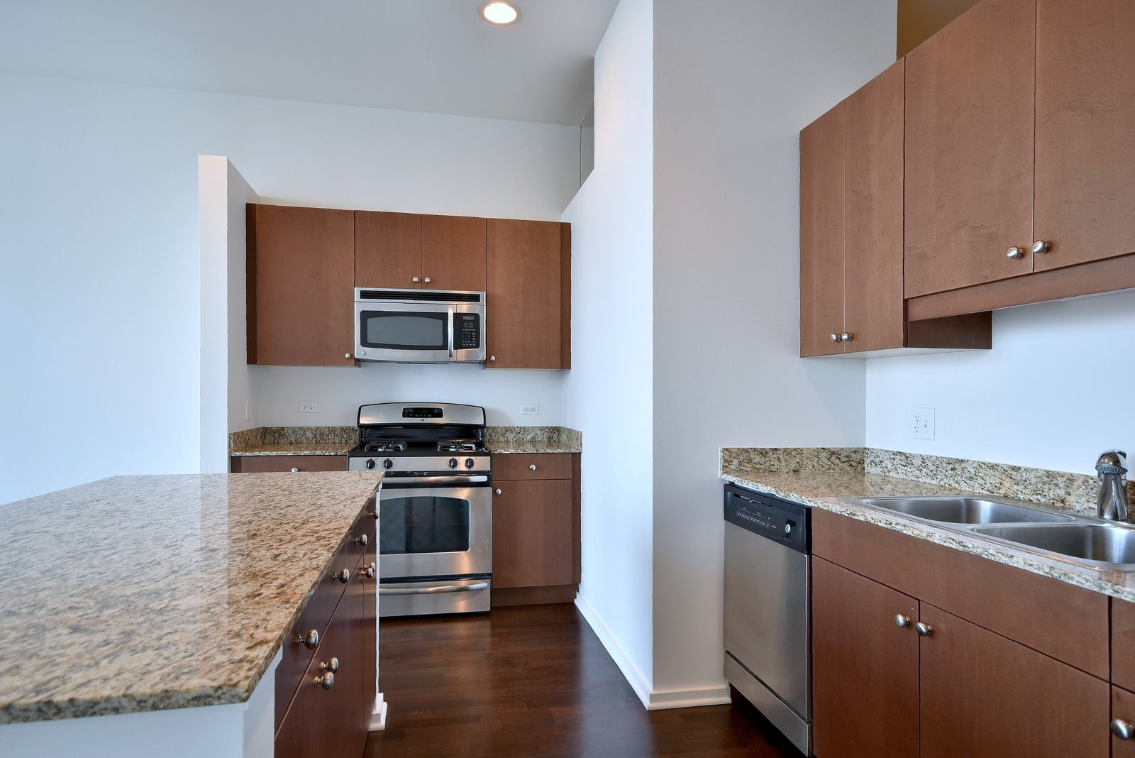 65 E Monroe Street Unit: 4420