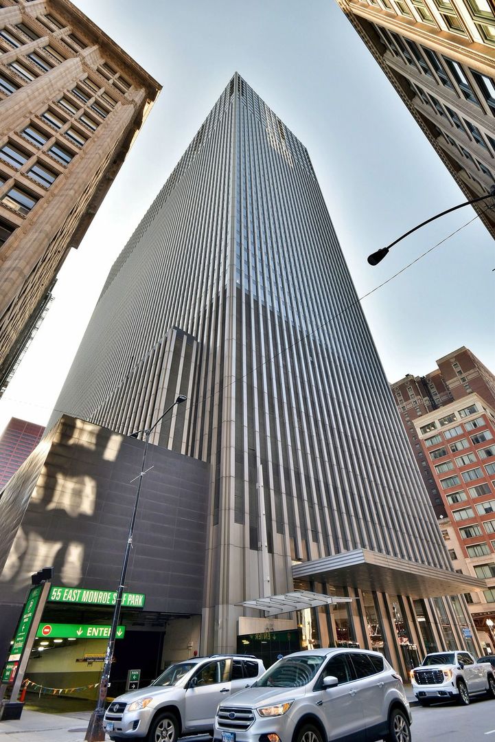 65 E Monroe Street Unit: 4420