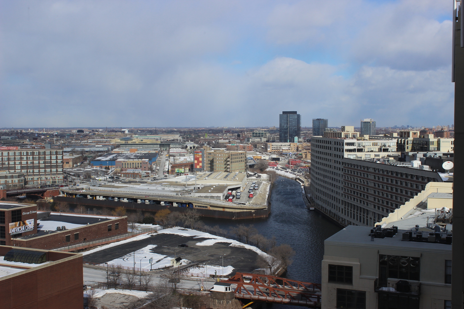 700 N Larrabee Street Unit: 1502