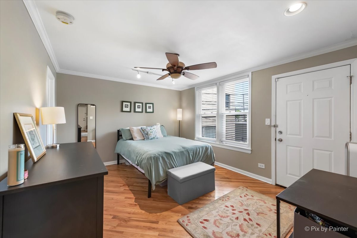 1920 W Dickens Avenue Unit: 2C