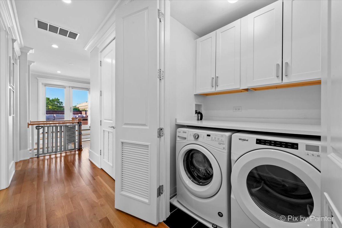 1438 W Catalpa Avenue Unit: 301