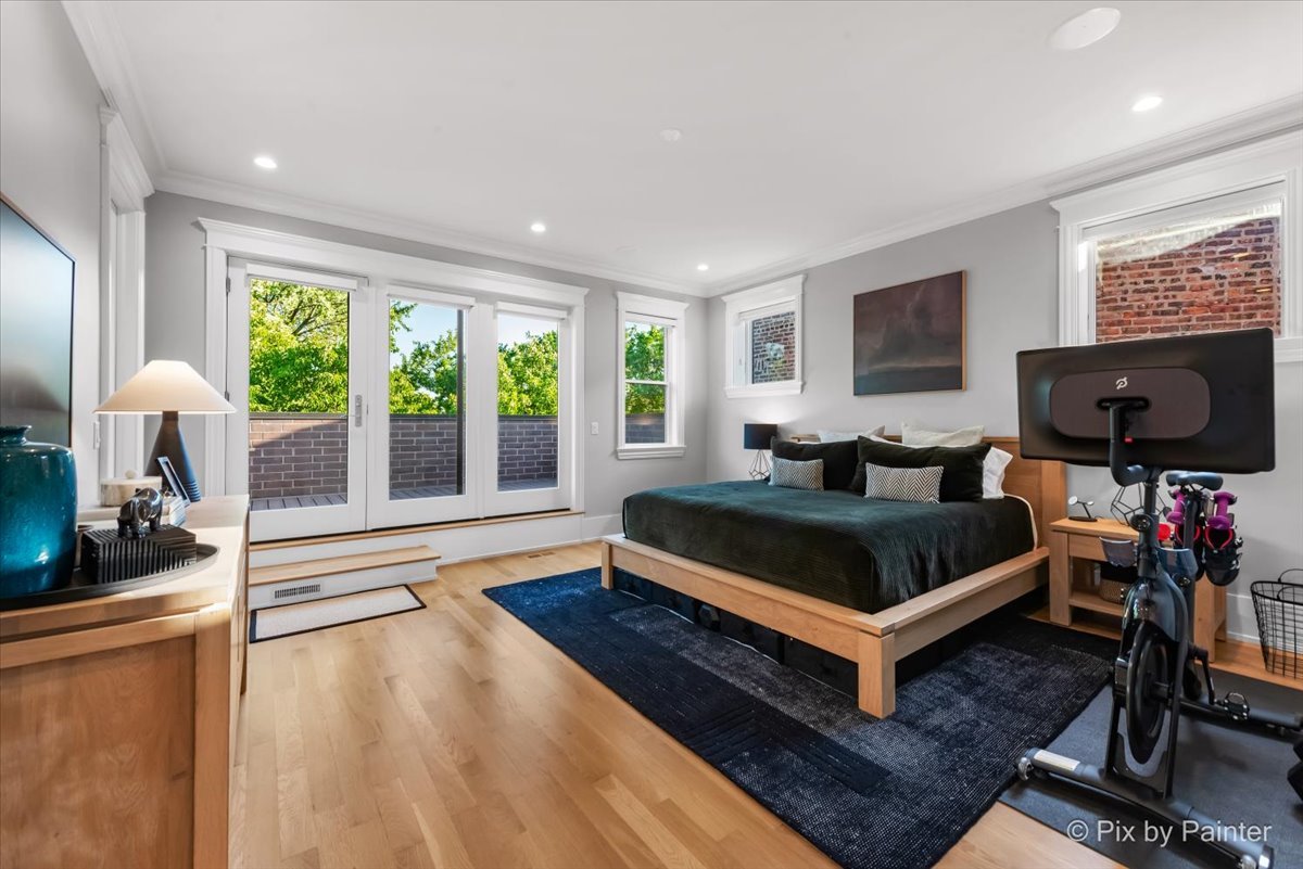 1438 W Catalpa Avenue Unit: 301