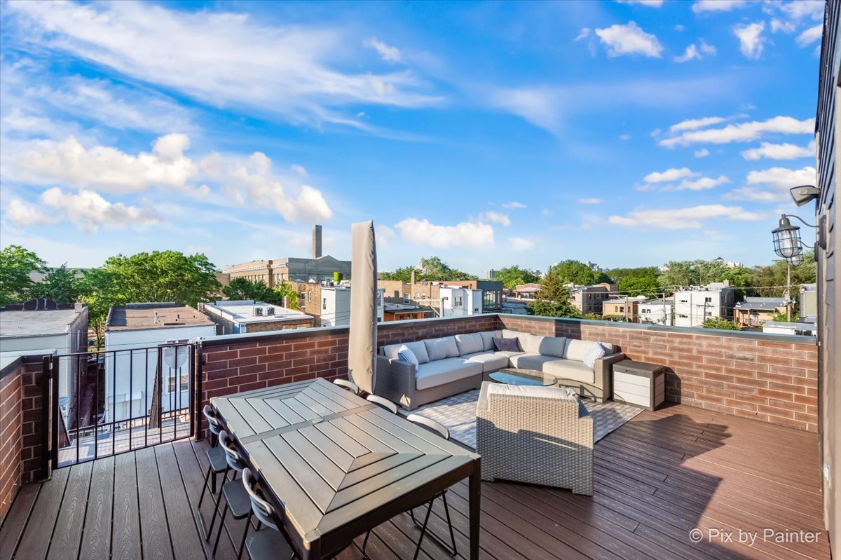 1438 W Catalpa Avenue Unit: 301