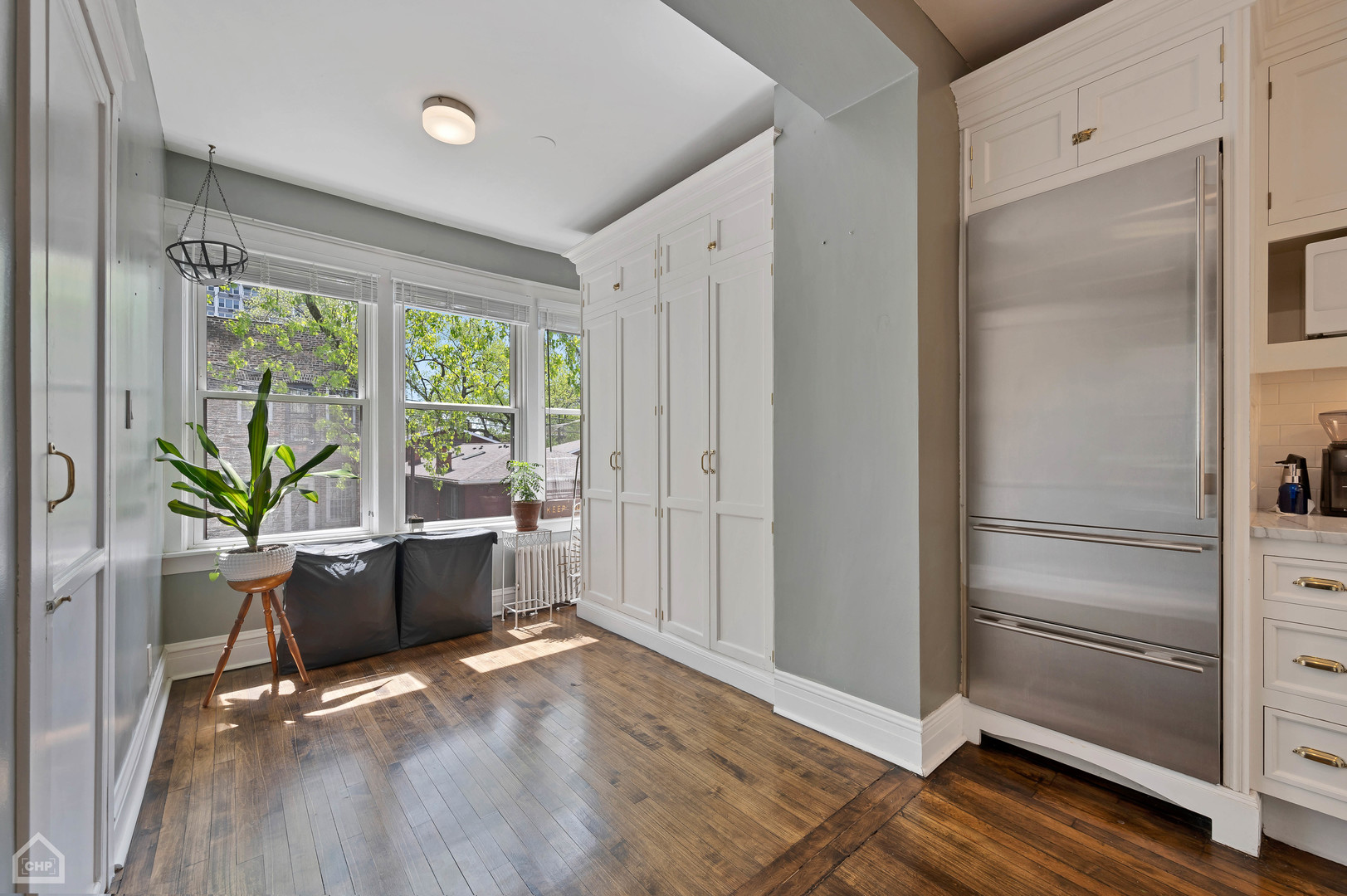 713 W Montrose Avenue Unit: 3W