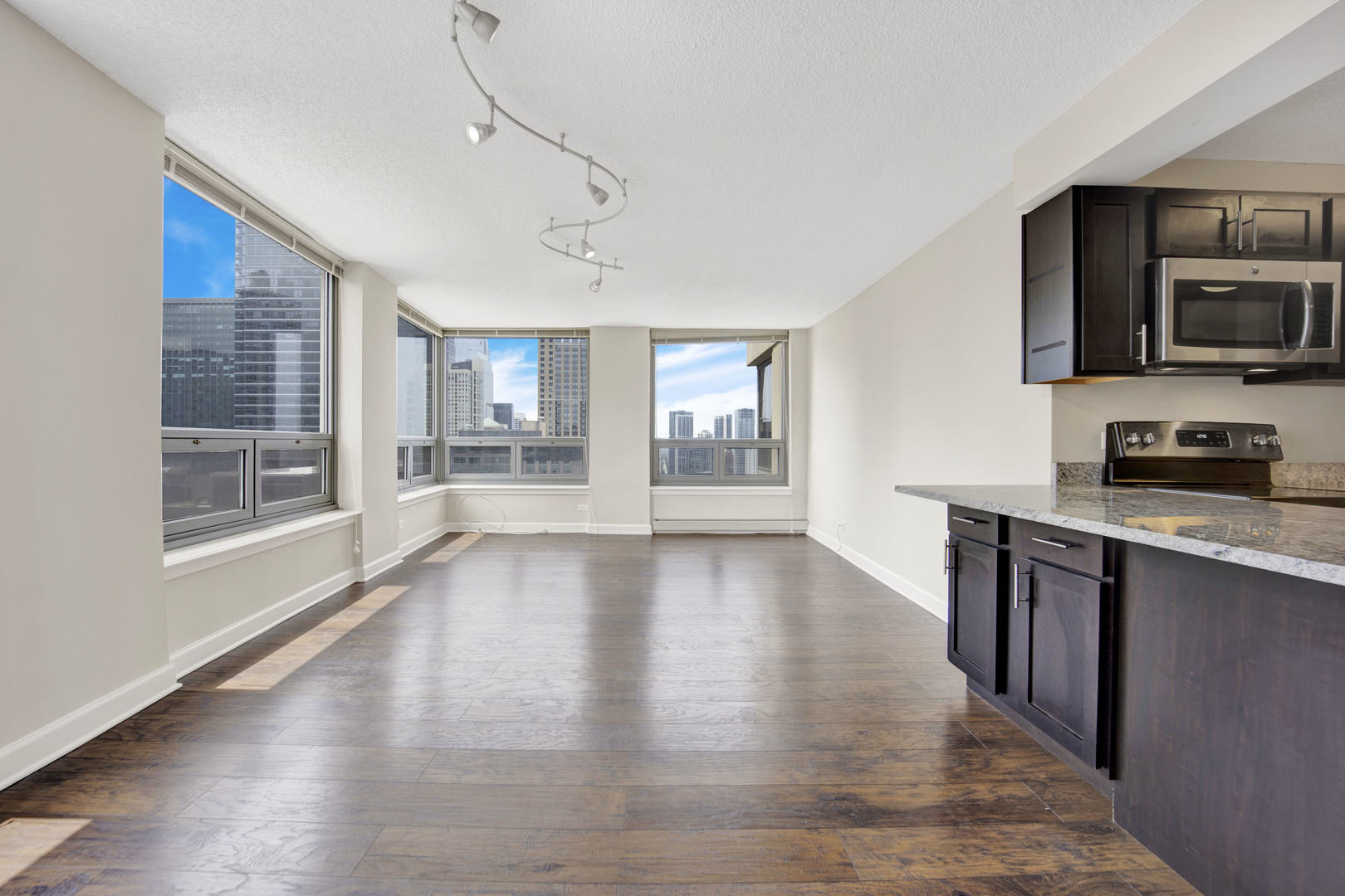 440 N WABASH Avenue Unit: 3205