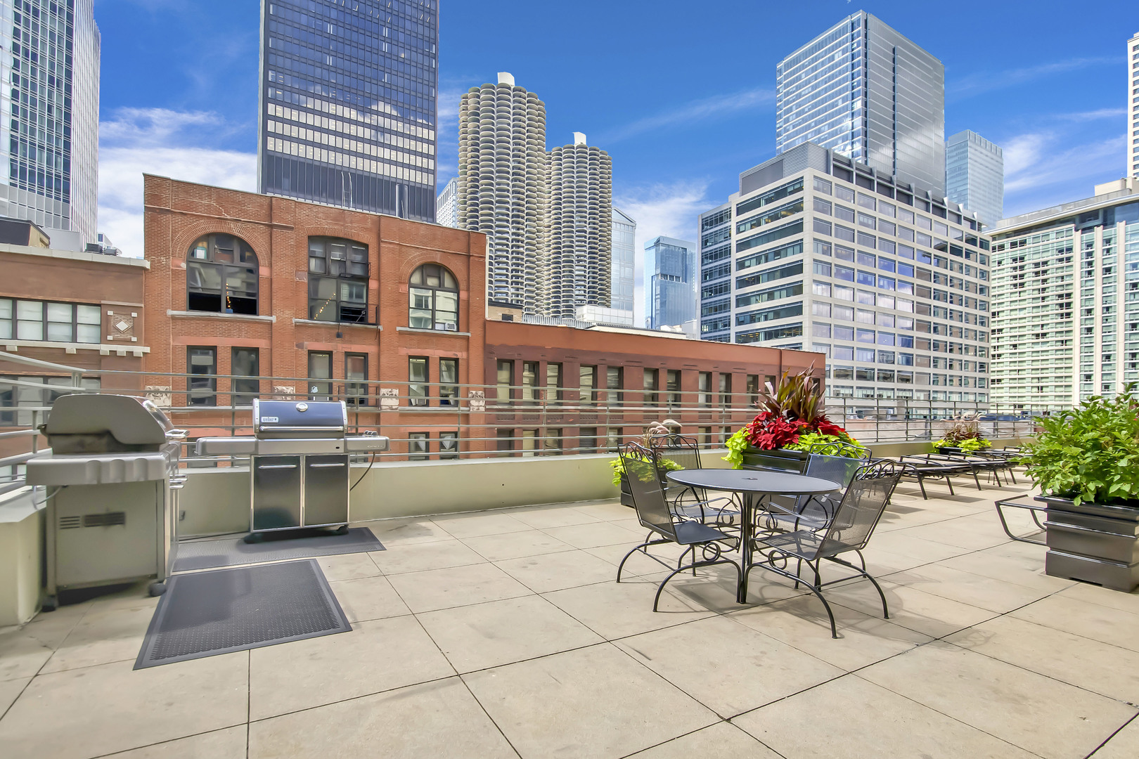 440 N WABASH Avenue Unit: 3205