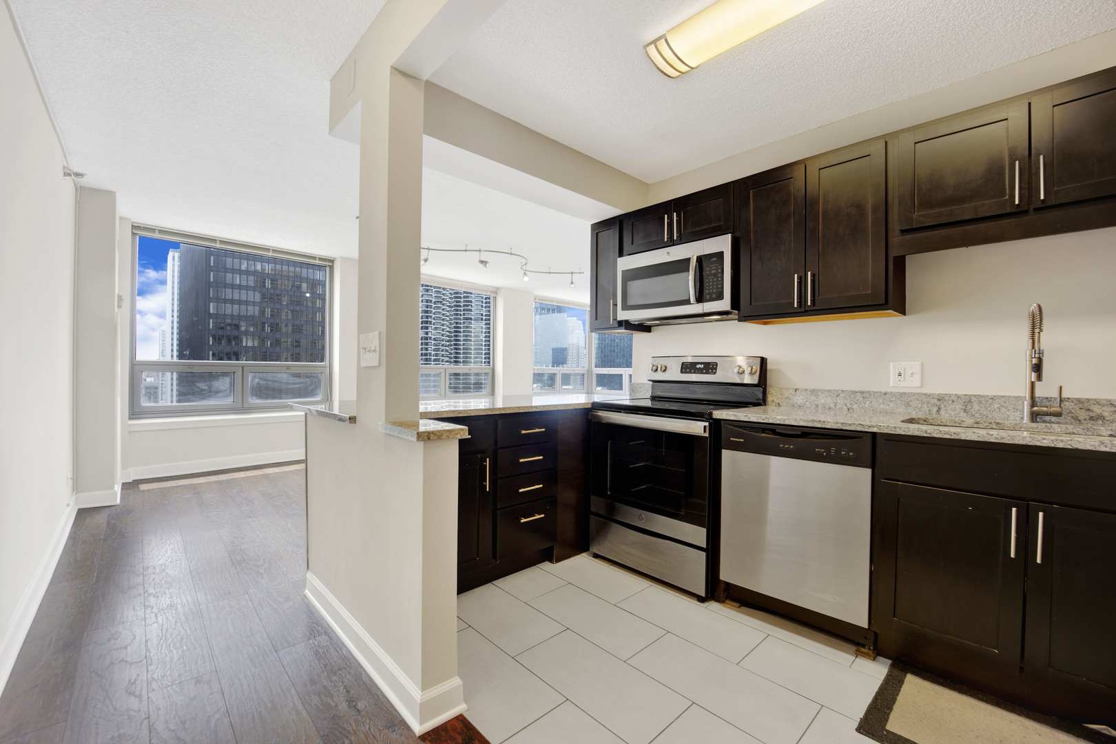 440 N WABASH Avenue Unit: 3205