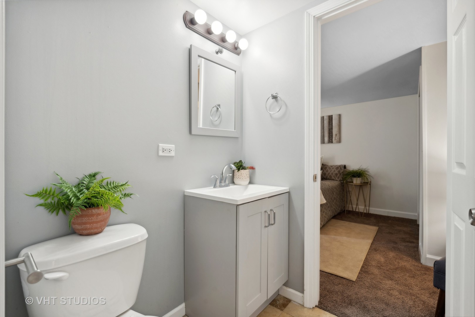 1745 W 18th Place Unit: 1R