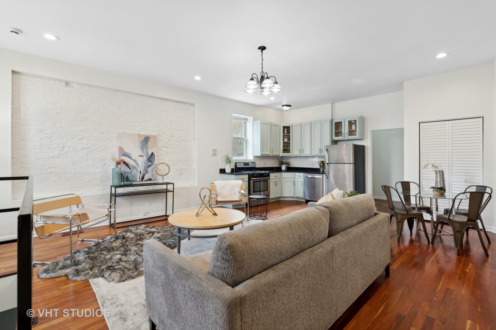 1745 W 18th Place Unit: 1R