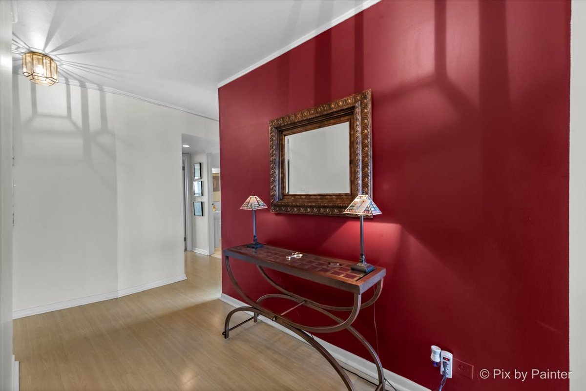 3930 N Pine Grove Avenue Unit: 3101