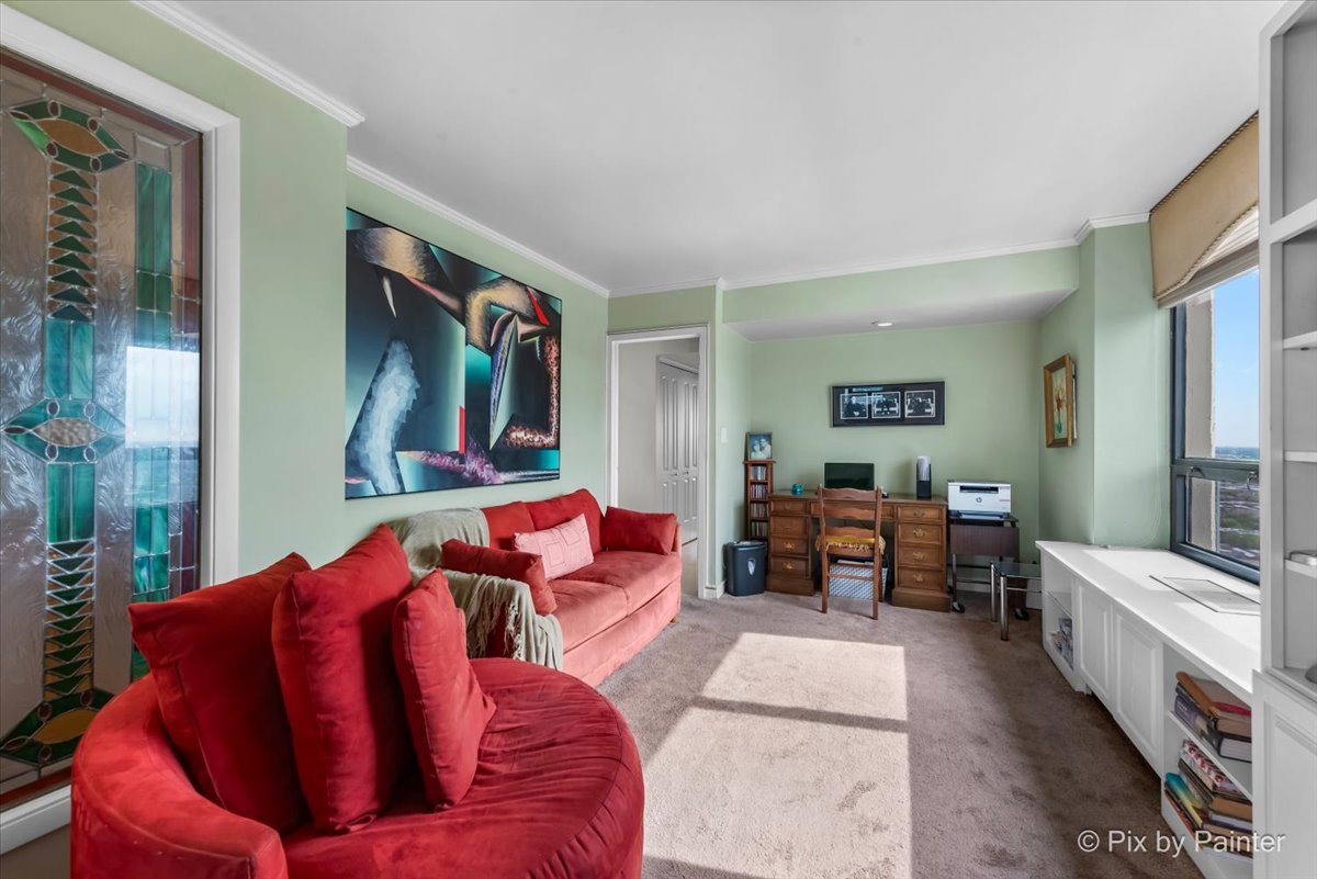 3930 N Pine Grove Avenue Unit: 3101