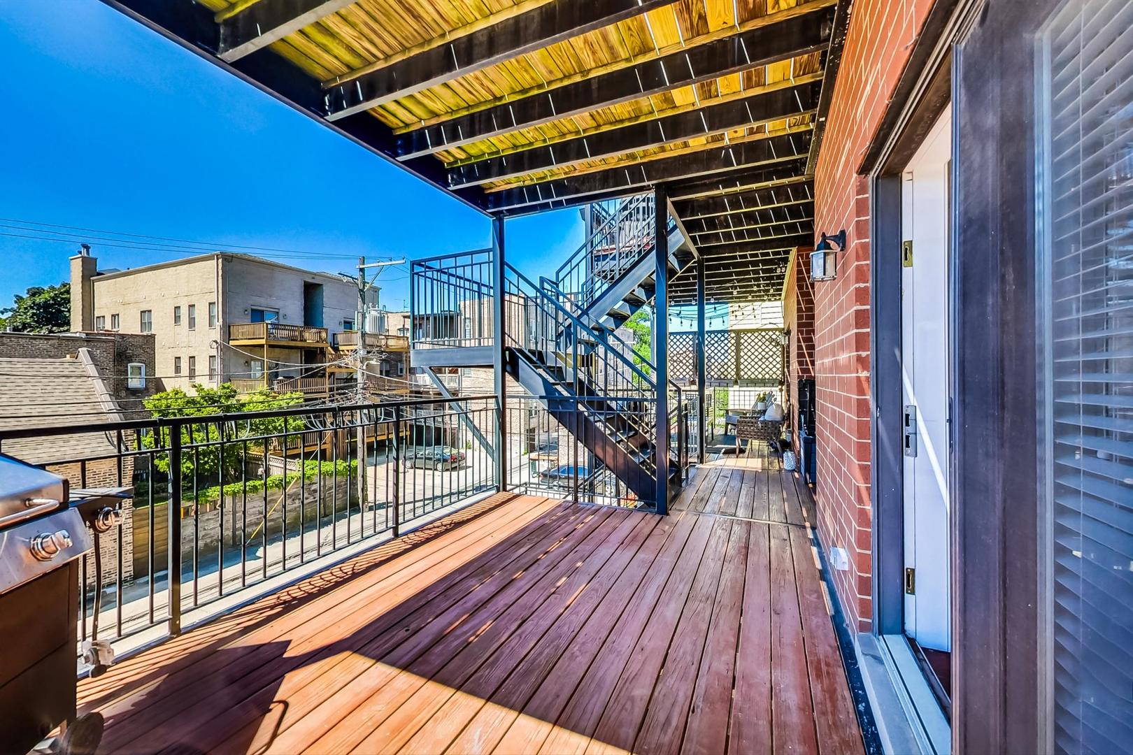 1219 W Foster Avenue Unit: 2E