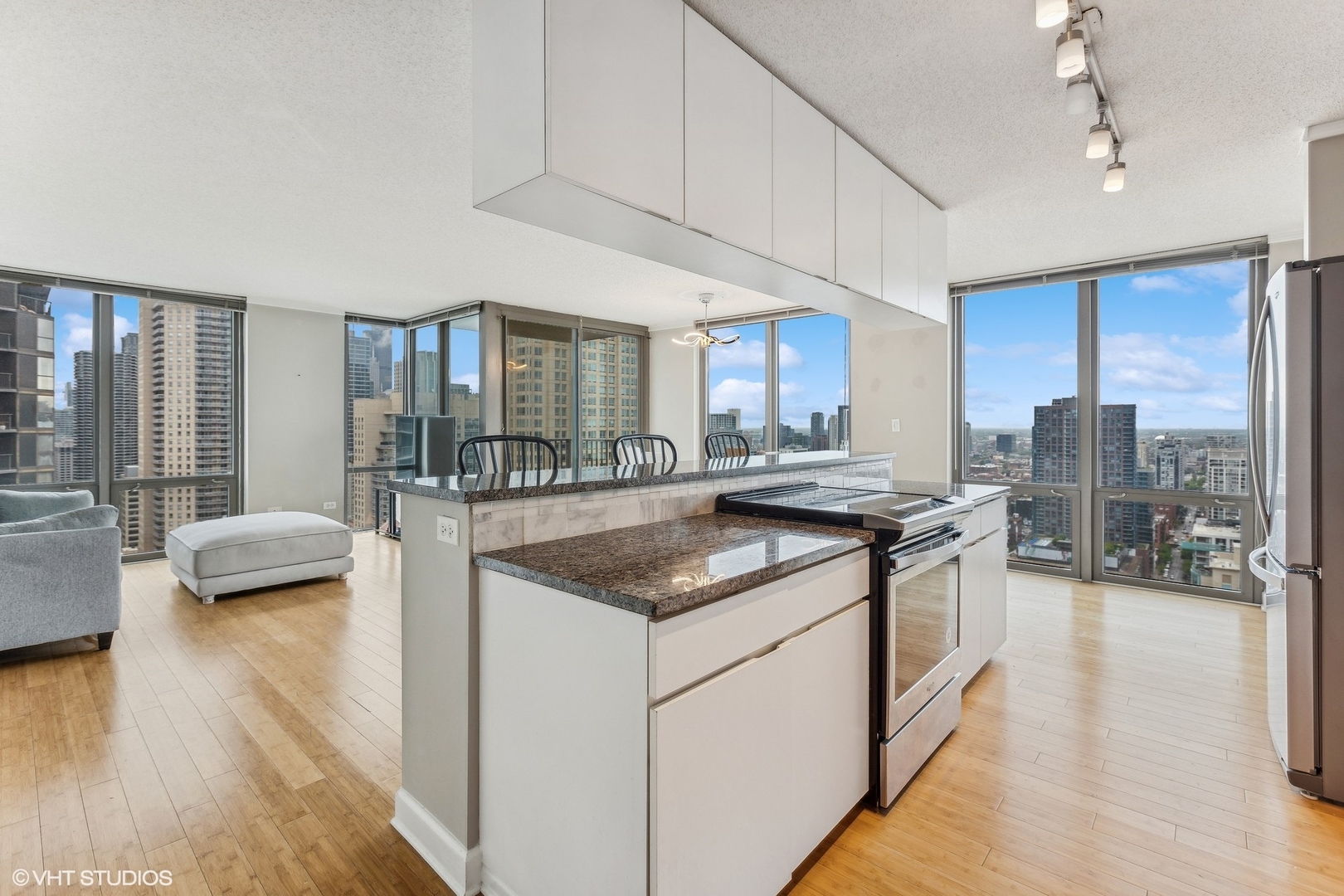 2 E Erie Street Unit: 3505