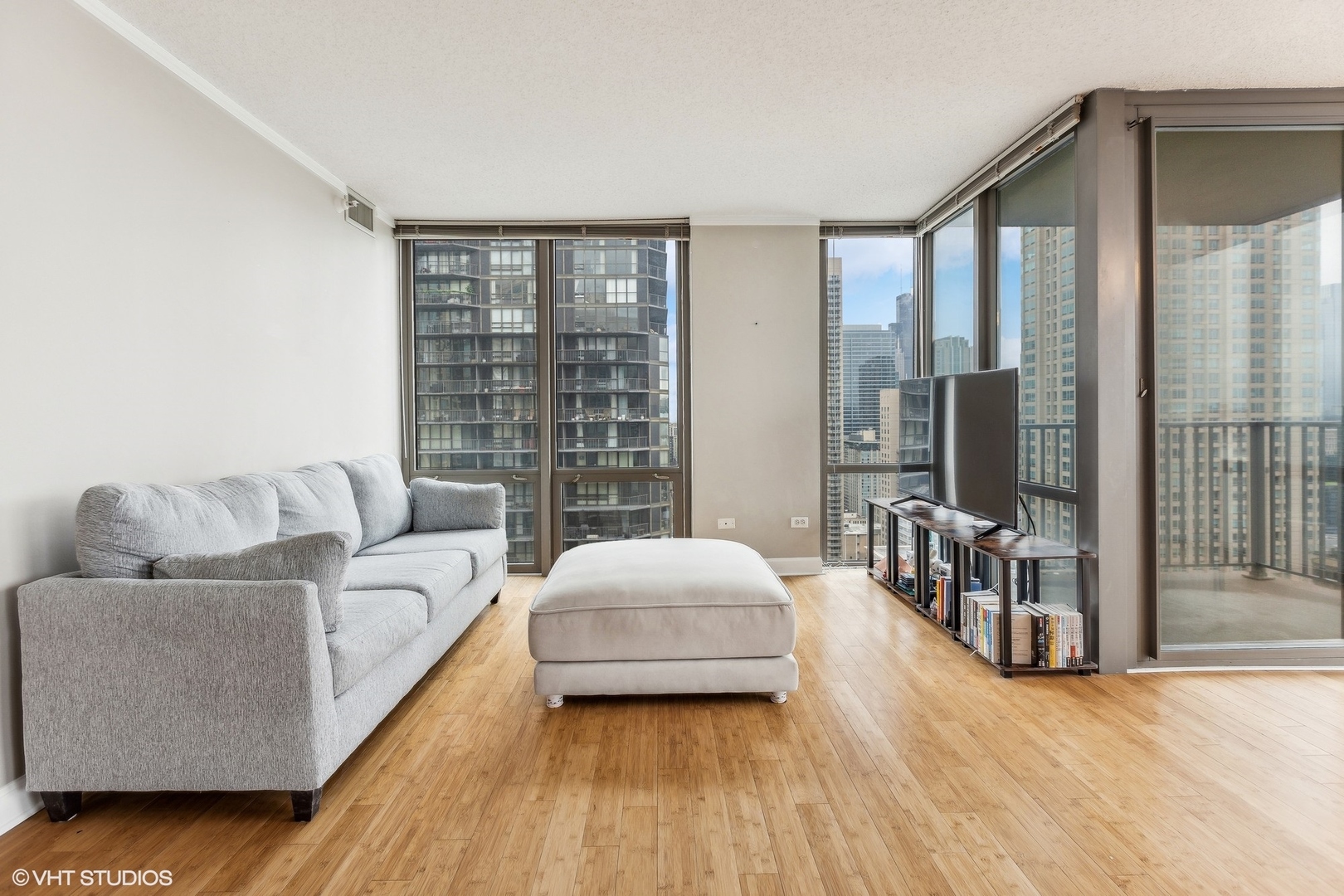 2 E Erie Street Unit: 3505