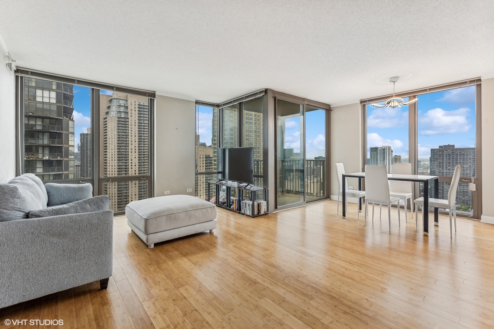 2 E Erie Street Unit: 3505