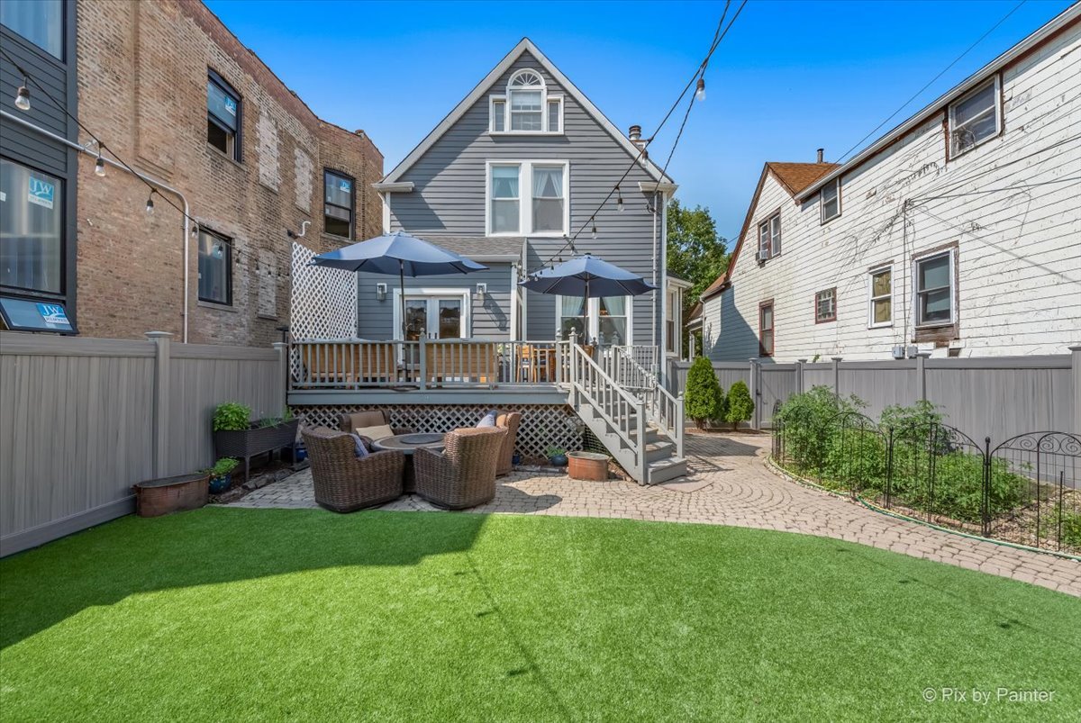 1827 W Belle Plaine Avenue