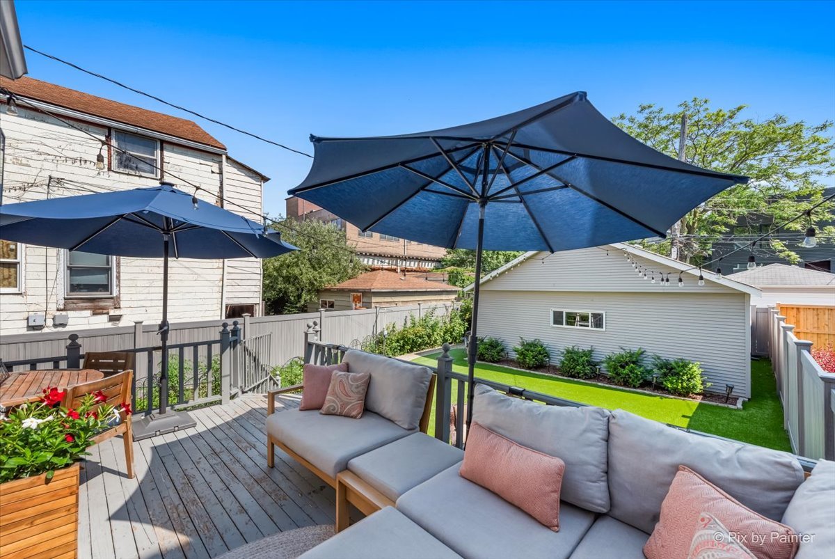 1827 W Belle Plaine Avenue