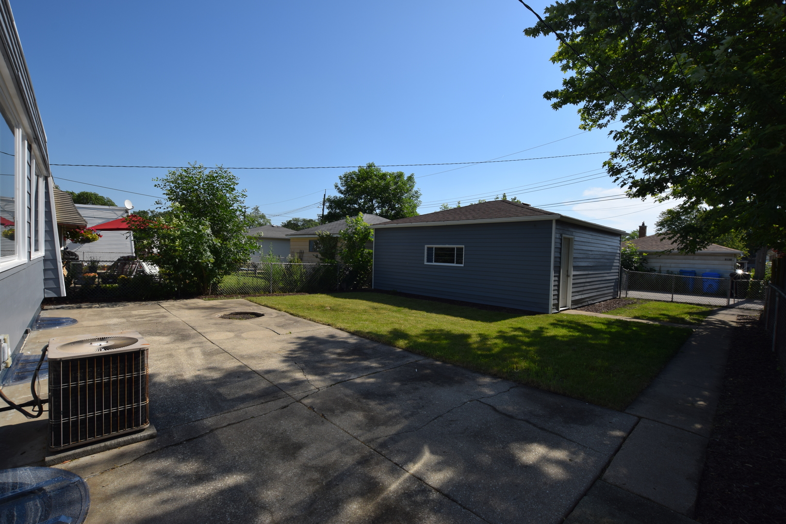 5137 N Kilbourn Avenue