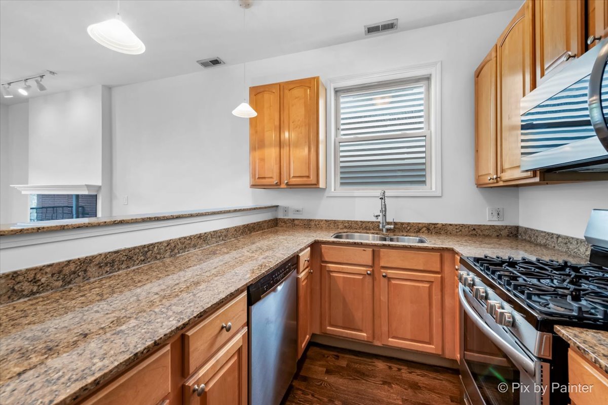 2849 N Damen Avenue Unit: 2
