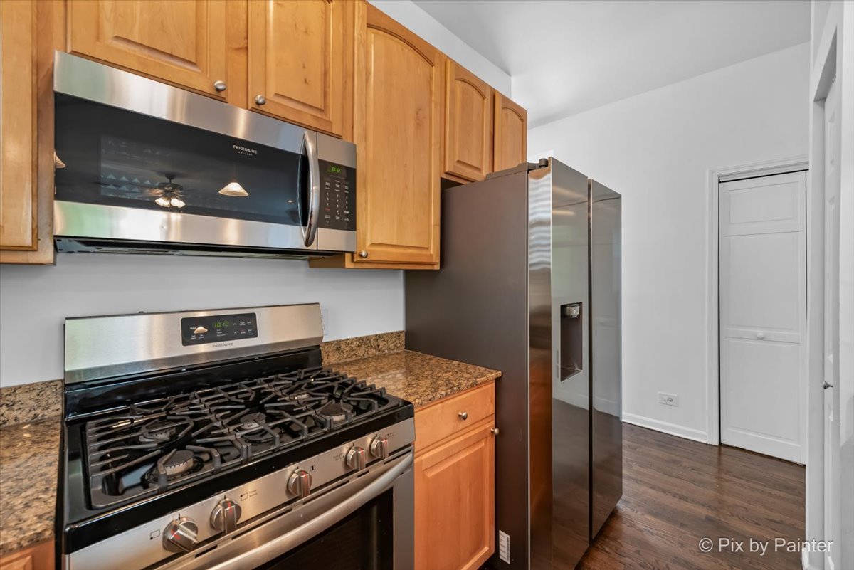 2849 N Damen Avenue Unit: 2