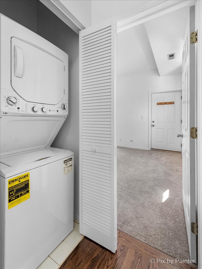 2849 N Damen Avenue Unit: 2