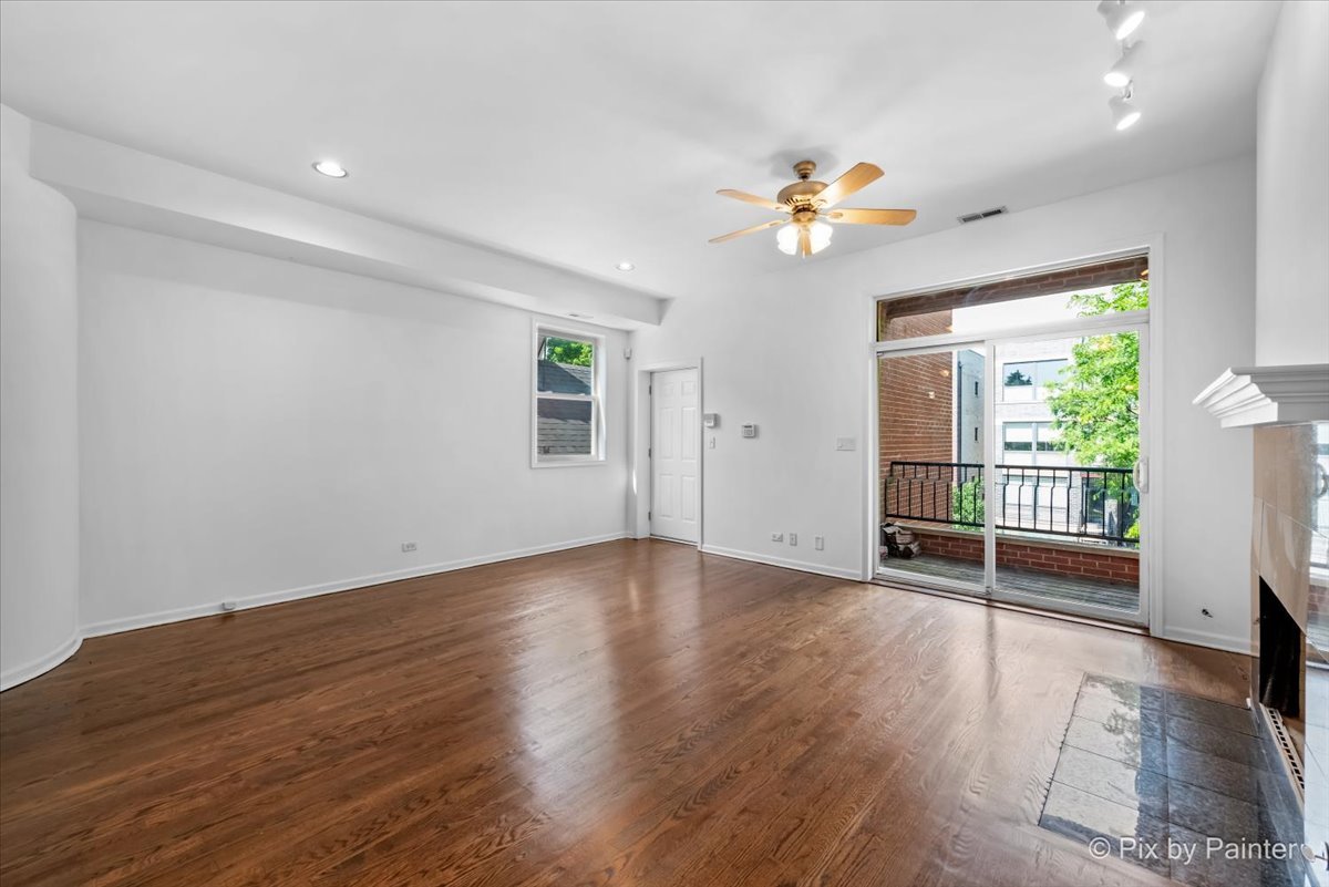 2849 N Damen Avenue Unit: 2