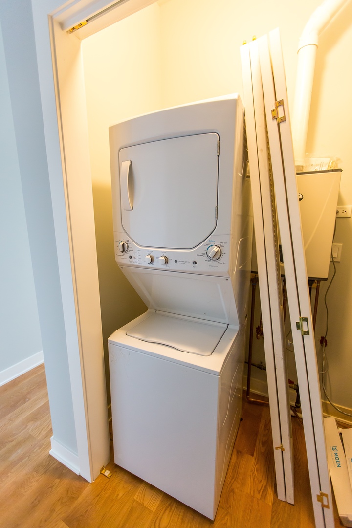 3452 N Southport Avenue Unit: 2
