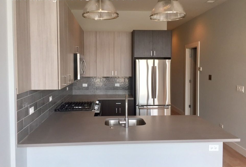 3452 N Southport Avenue Unit: 2