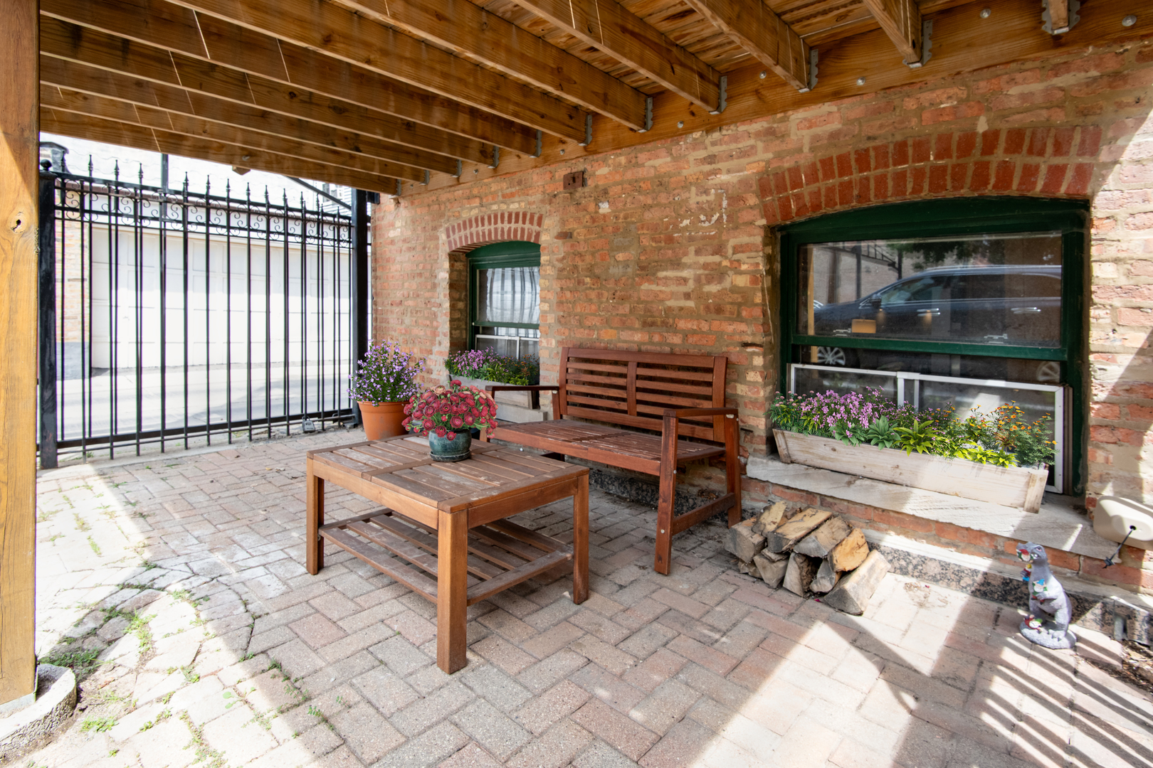 1546 W Cortez Street Unit: G