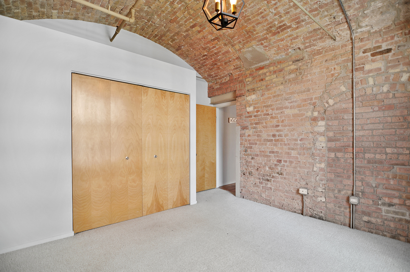 420 S CLINTON Street Unit: 415