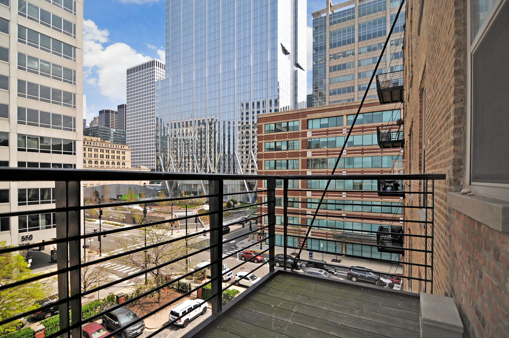 420 S CLINTON Street Unit: 415