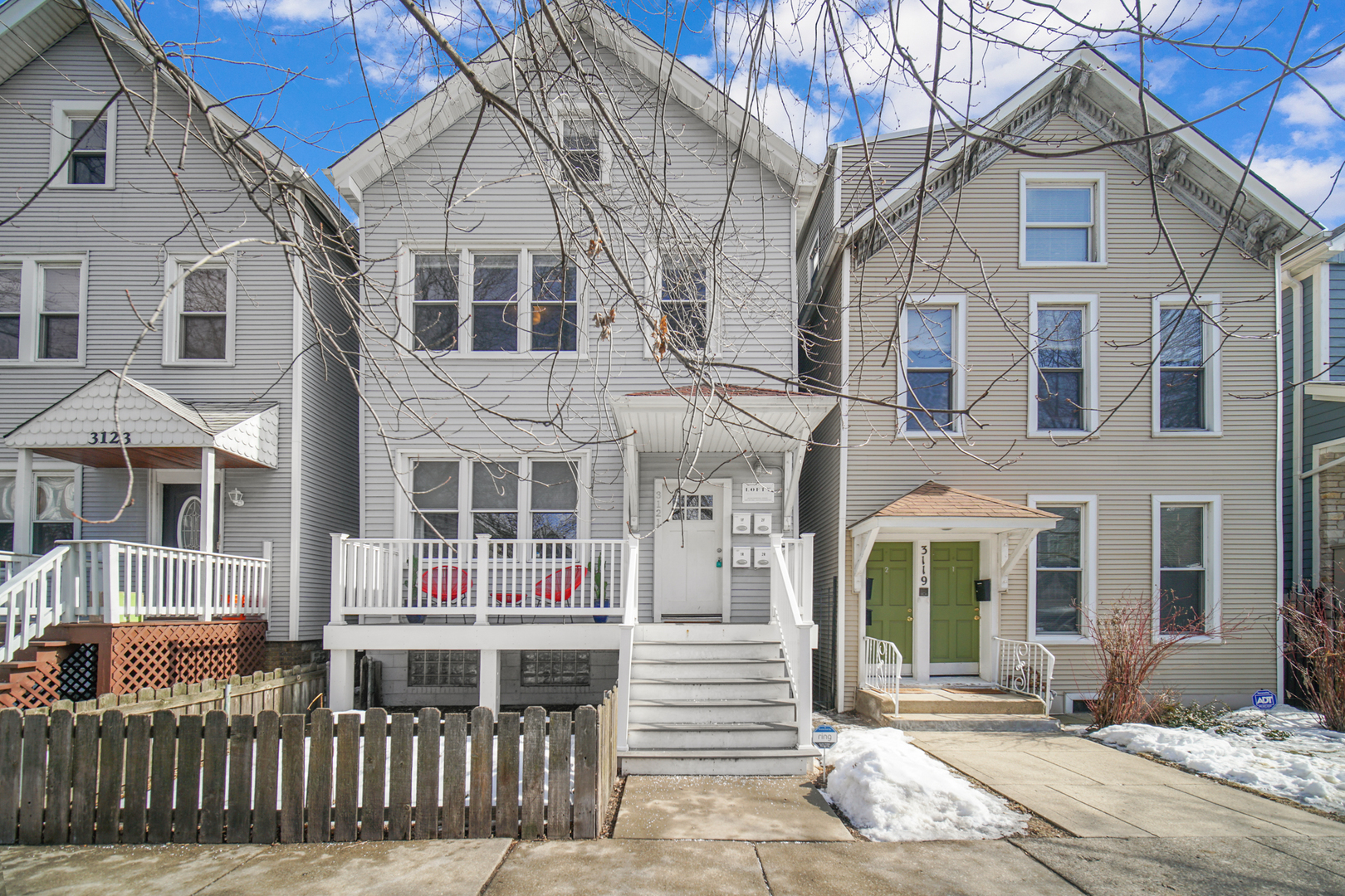 3121 N Southport Avenue Unit: 1F