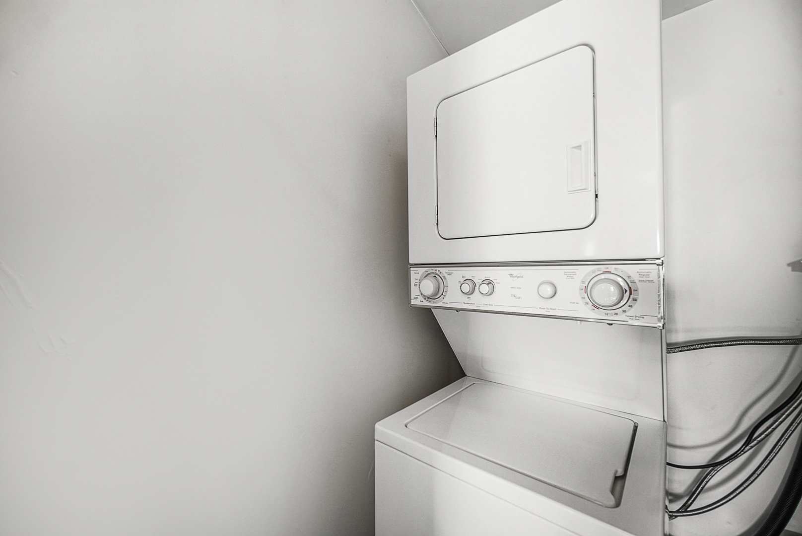 3121 N Southport Avenue Unit: 1F
