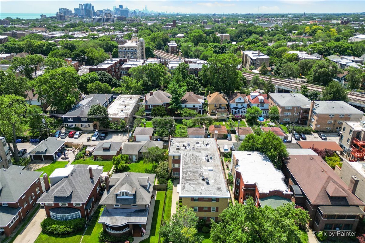 1429 W Jarvis Avenue Unit: 1A