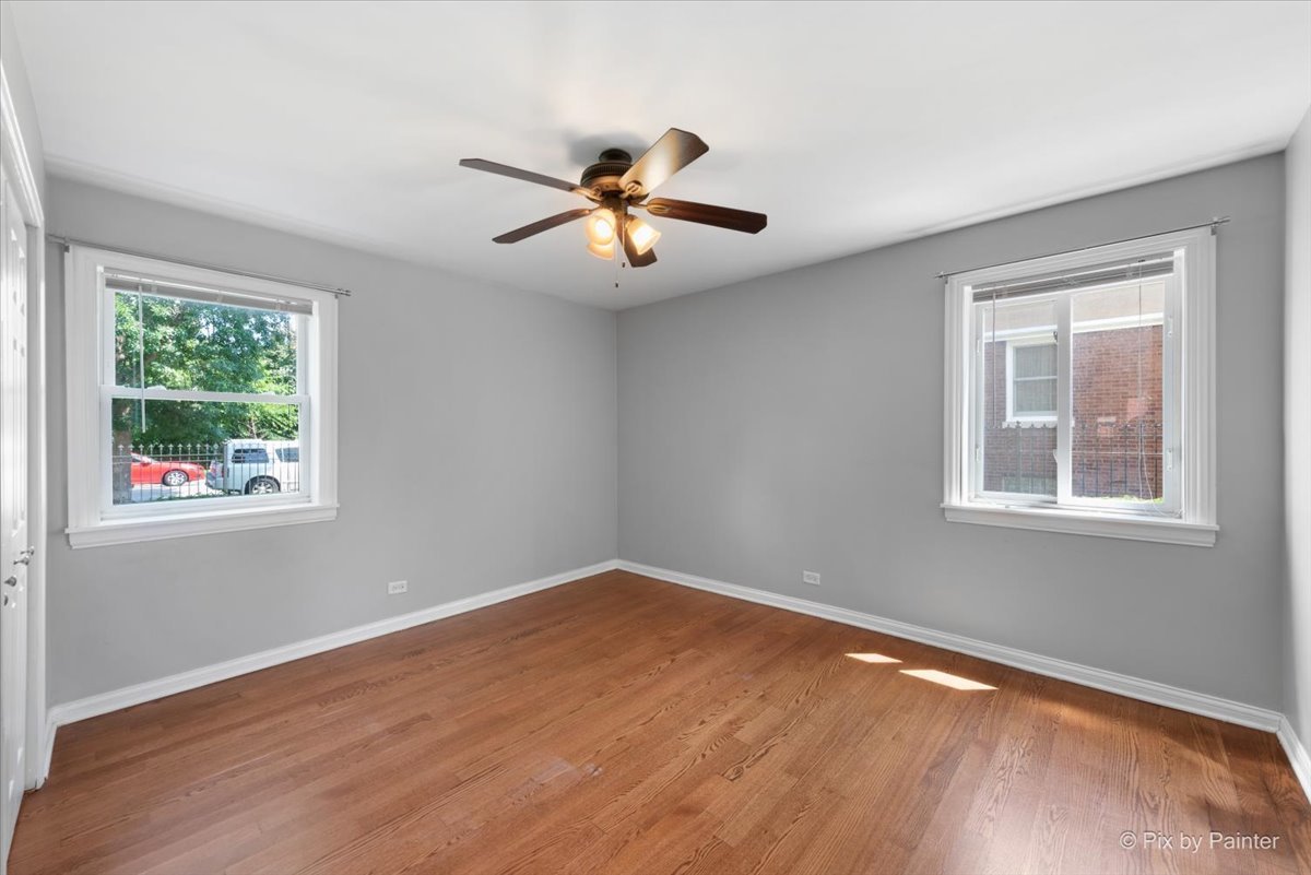 1429 W Jarvis Avenue Unit: 1A