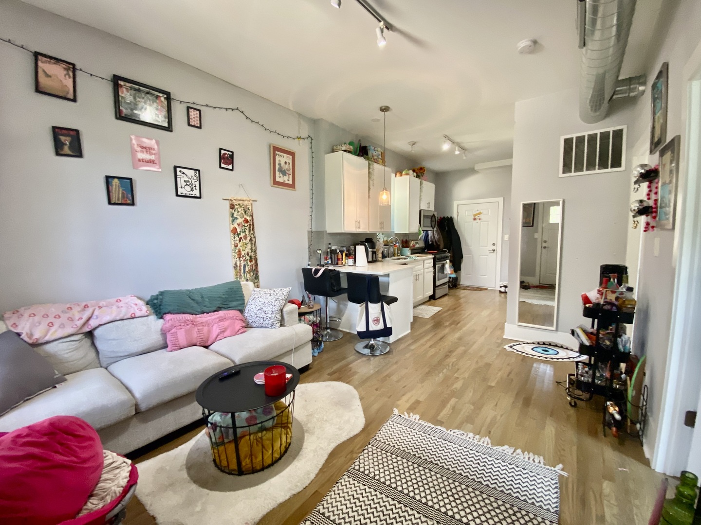 1726 W 21st Street Unit: GR