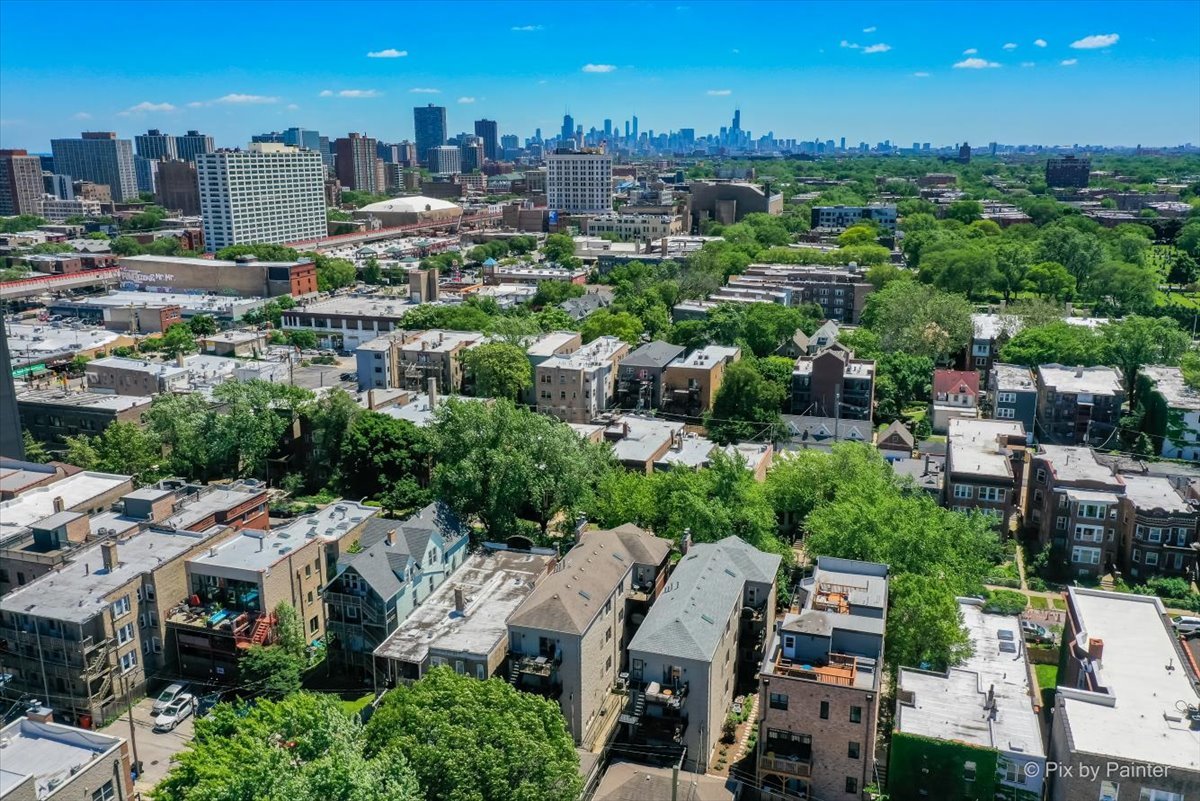 1246 W WINNEMAC Avenue Unit: G